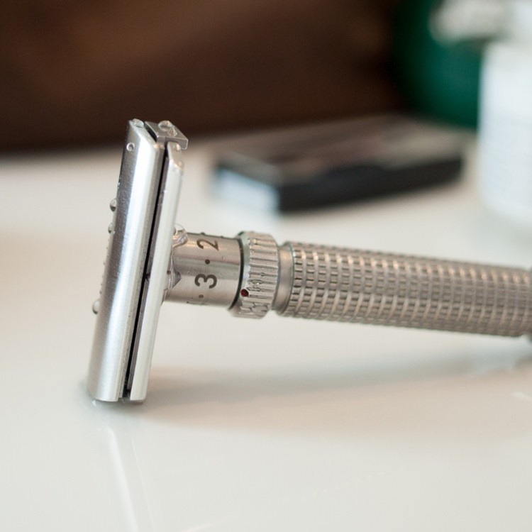 Rex Ambassador Adjustable Stainless Steel Partahöylä