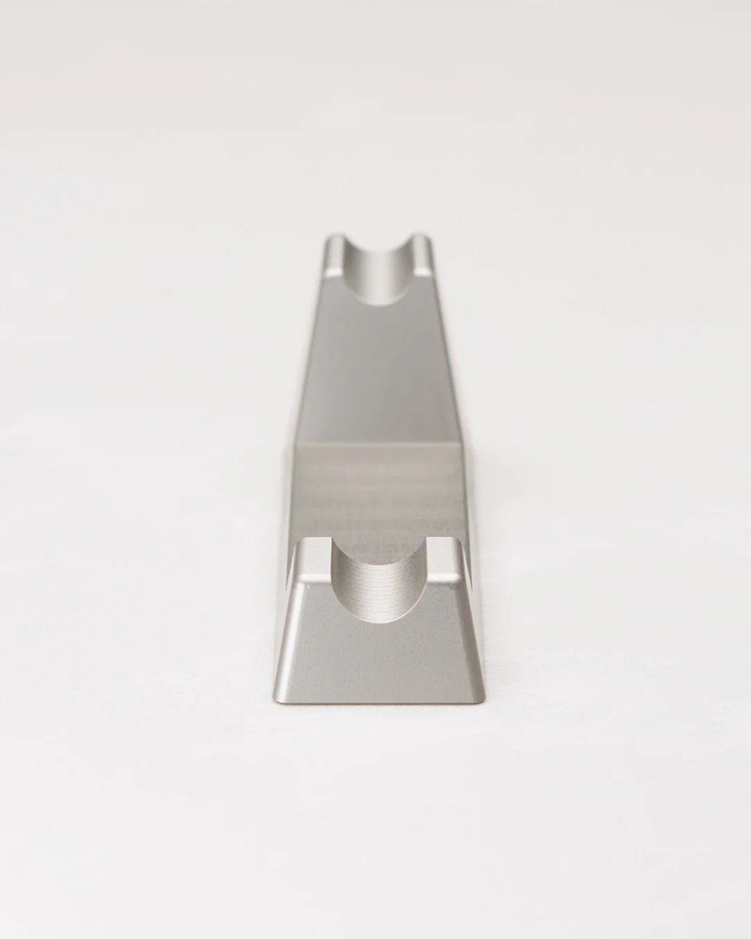 Henson Alumiininen Partahöyläteline